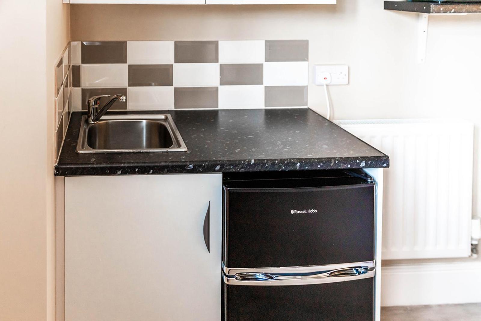Windermere Studio Rooms - With Free Car Parking Onsite Экстерьер фото